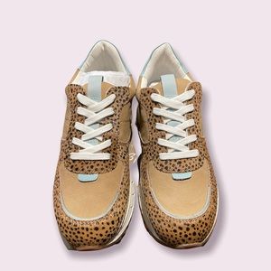 Madewell Kickoff Trainer Sneakers in Spot Dot Calf Hair and
Nubuck Size 6 M